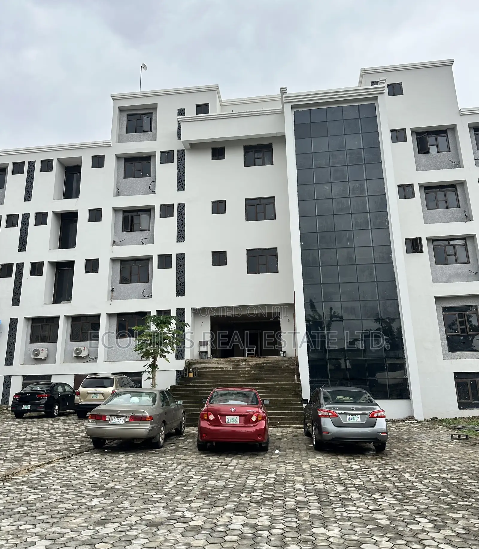 Hotel or Apartment/Plaza/Offices