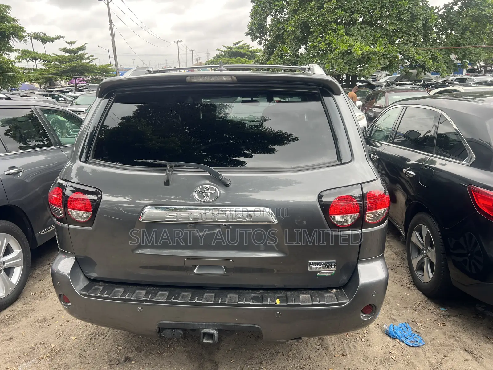 Toyota Sequoia 2018 Gray