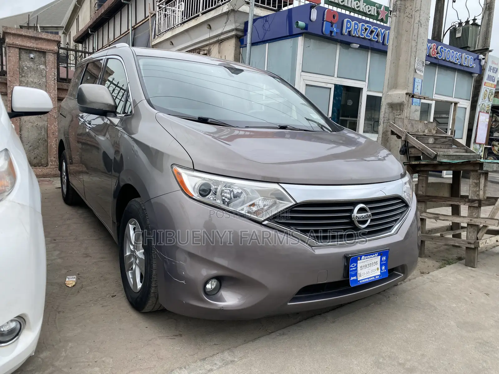Nissan Quest SV 4dr Minivan (3.5L 6cyl CVT) 2014 Gray