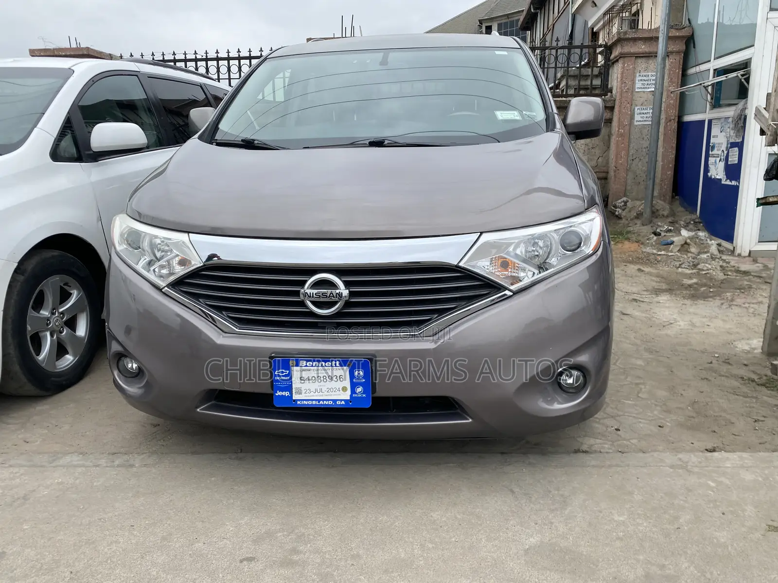 Nissan Quest SV 4dr Minivan (3.5L 6cyl CVT) 2014 Gray