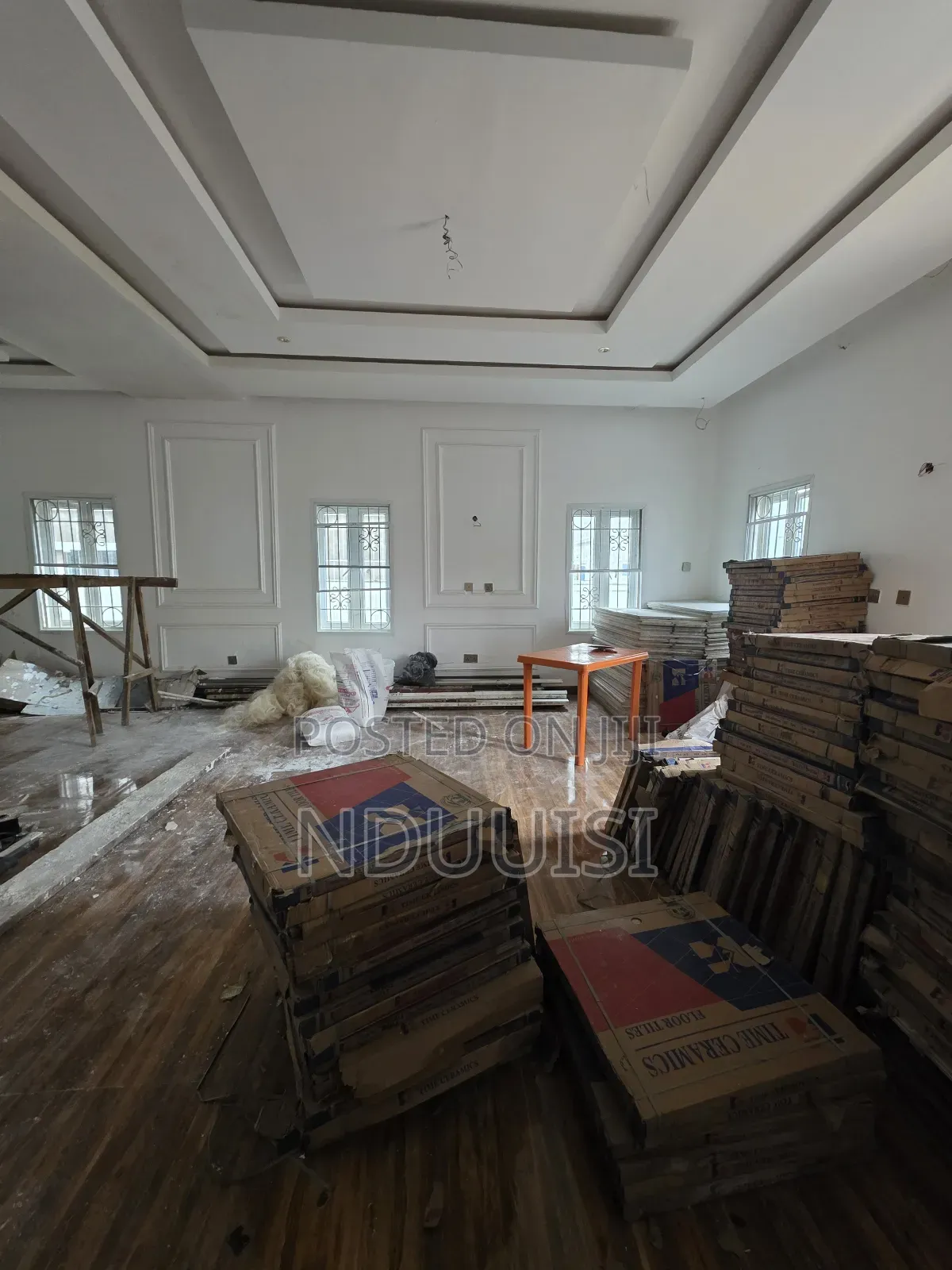 5bdrm Duplex in Idu for sale