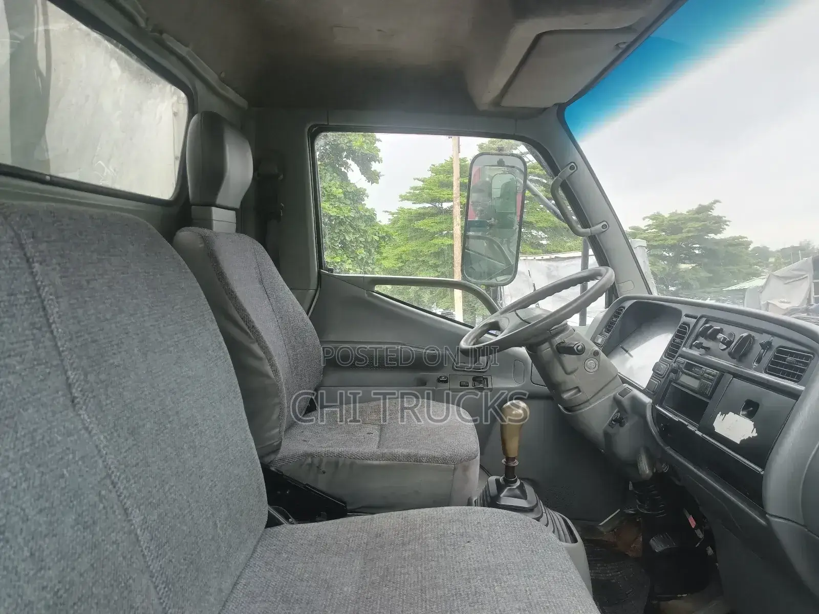 Mitsubishi Fuso Cooling Truck