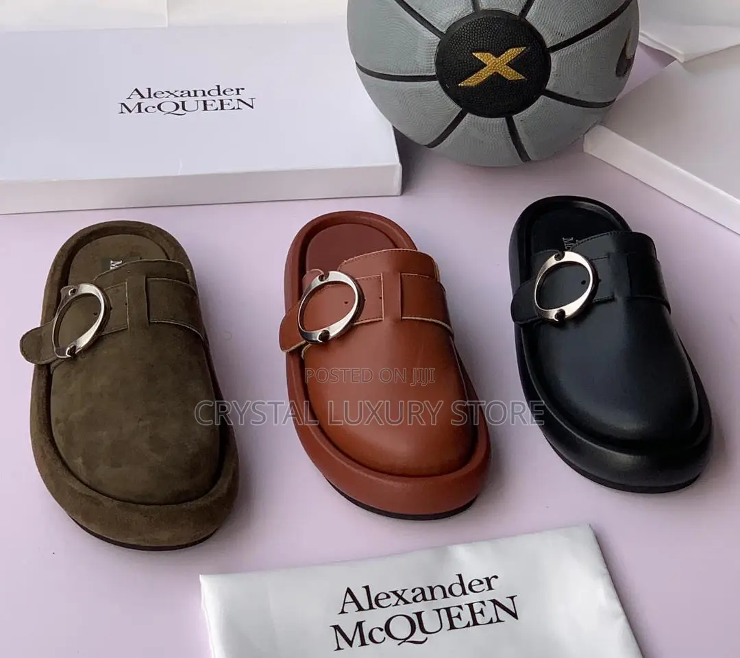 Alexander McQueen Quality Luxury Men Half Shoe