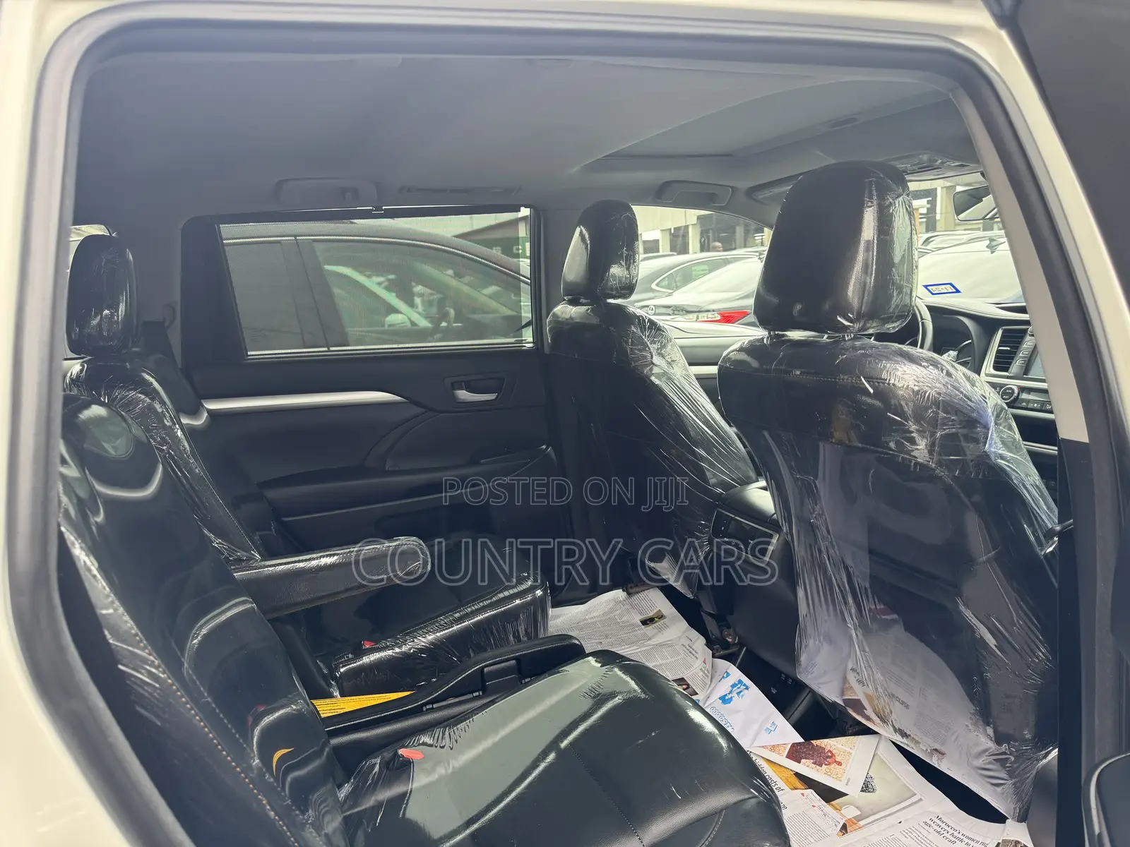 Toyota Highlander XLE 4x4 V6 (3.5L 6cyl 8A) 2017 White