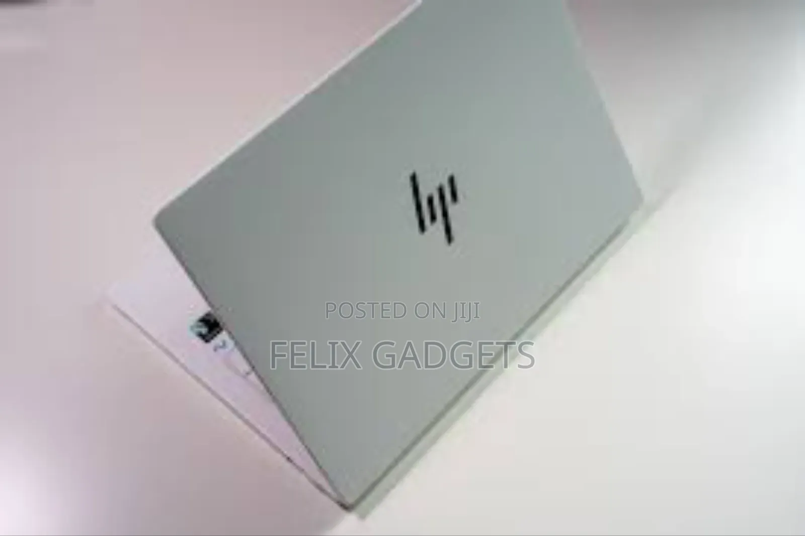 New Laptop HP Envy x360 8GB Intel Core i5 SSD 512GB