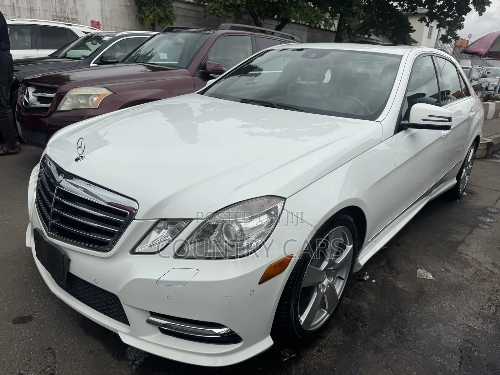 Mercedes-Benz E350 Base 4Matic Sedan AWD (3.5L 6cyl 7A) 2013 White