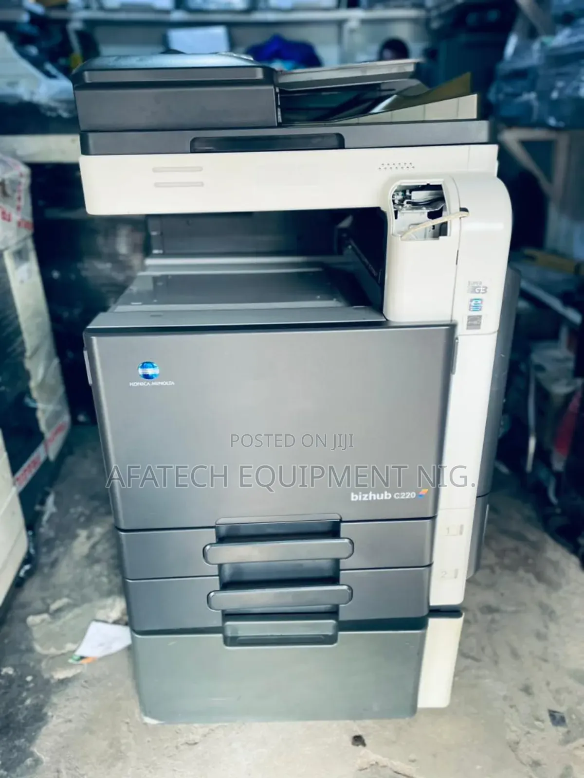 Bizhub C220