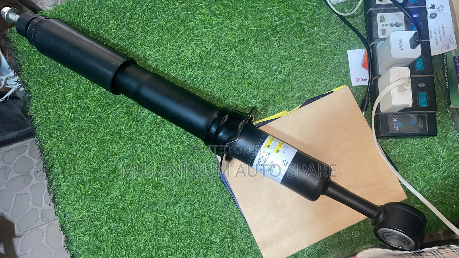 Toyota Shock Absorber for Hilux and Land Cruiser