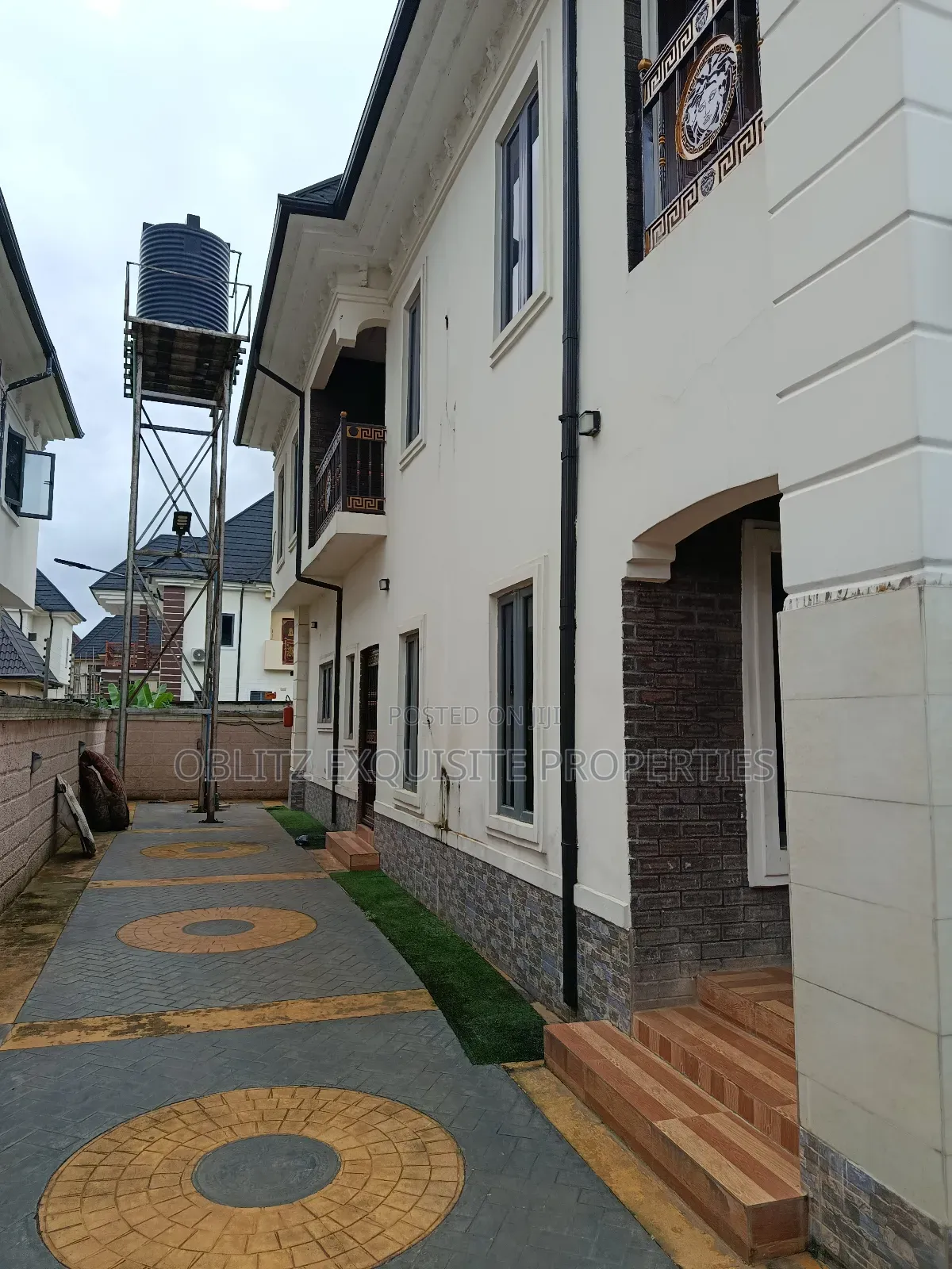 4bdrm Duplex in Owerri for sale