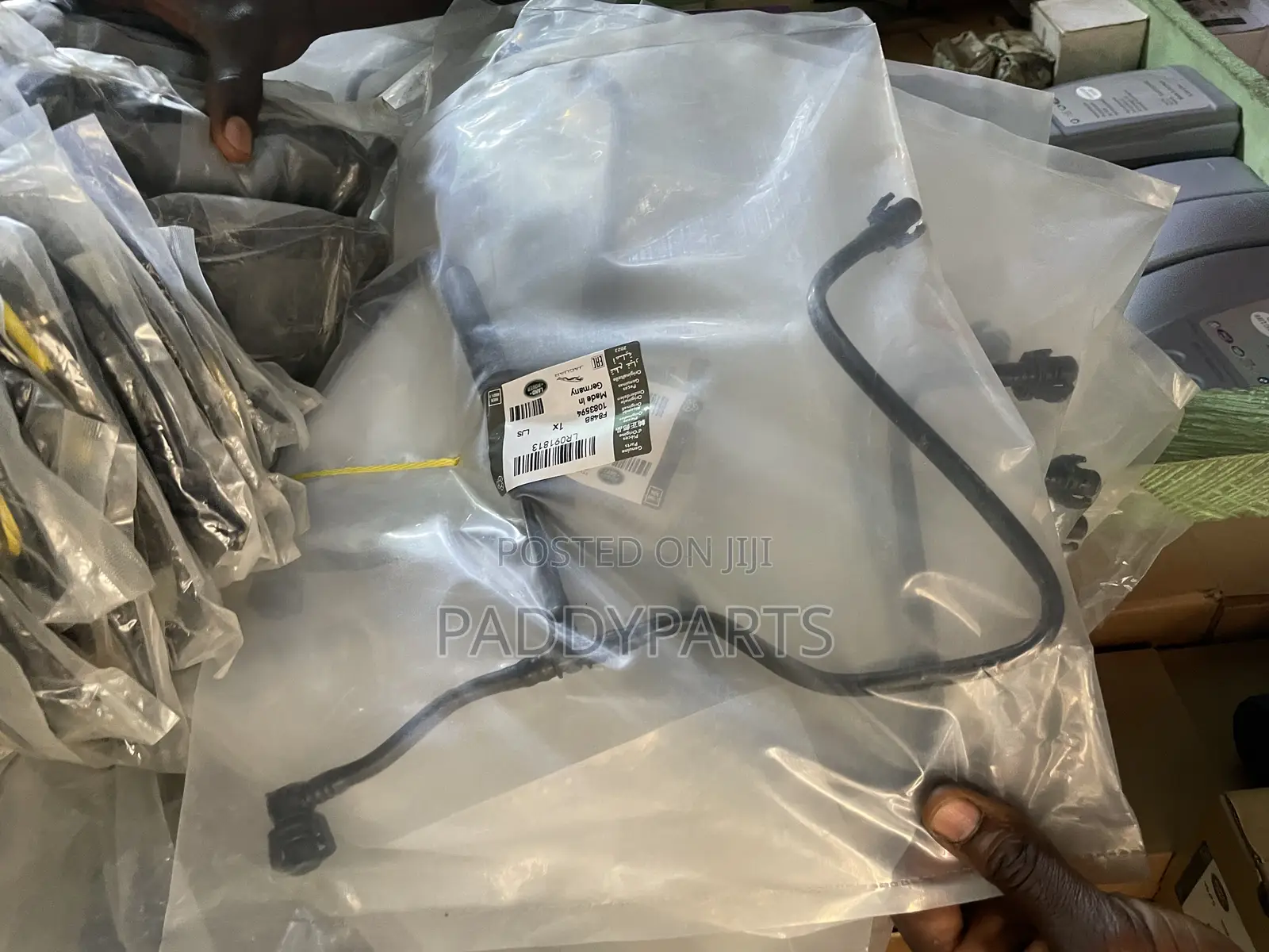Range Rover Velar Radiator To Expansion Tank Hose Lr091813
