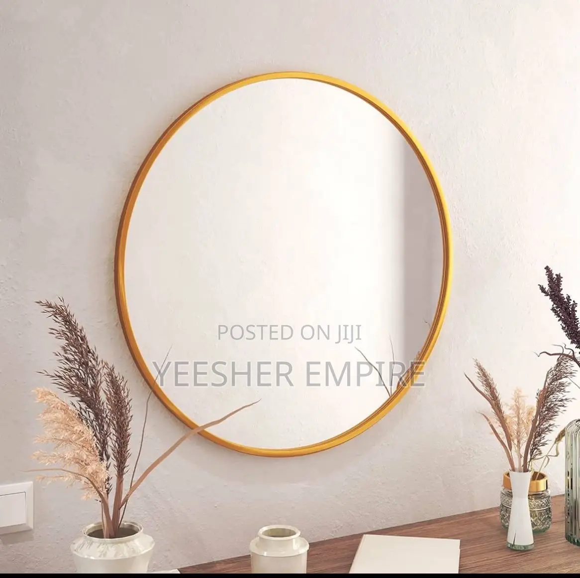 Round Minimalist Mirror