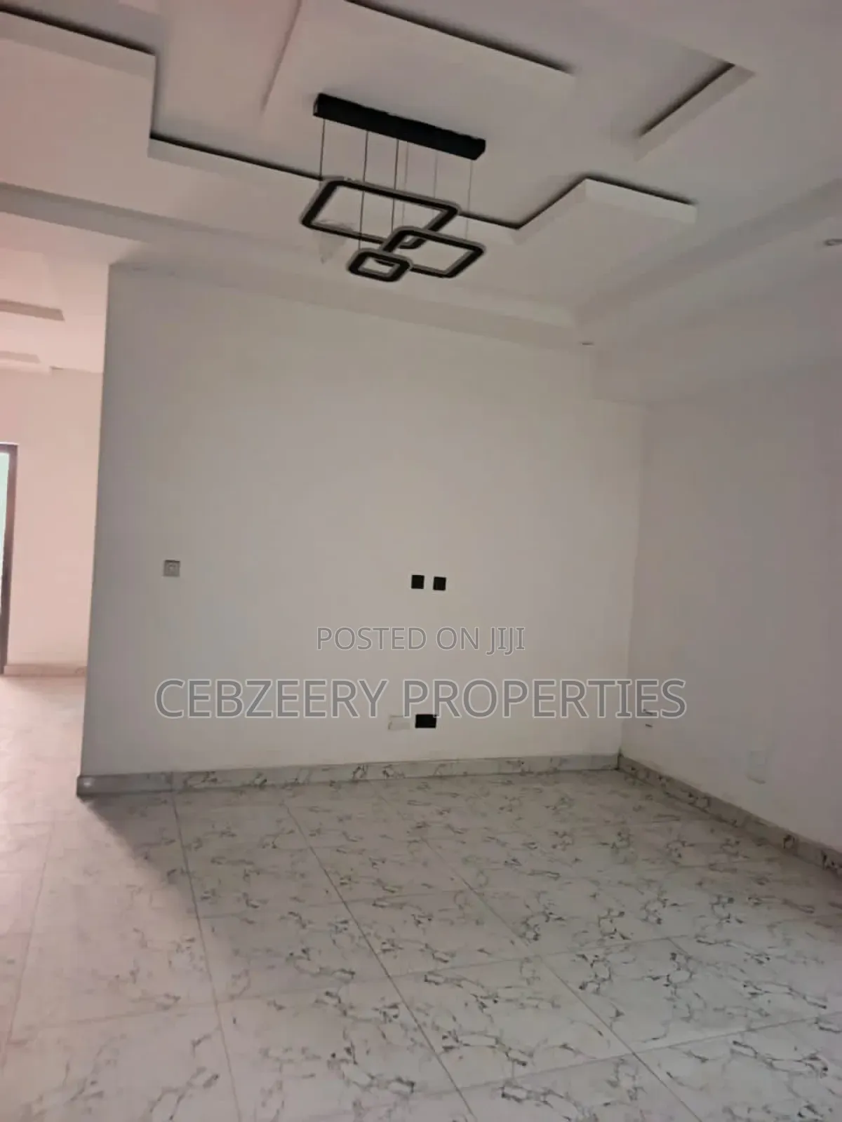 3bdrm Townhouse / Terrace in Omole Phase 1 for rent