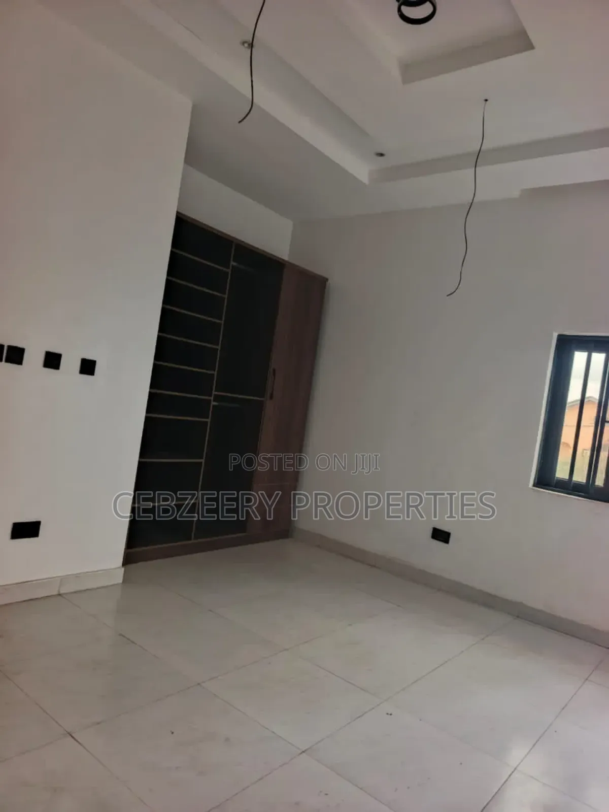 3bdrm Townhouse / Terrace in Omole Phase 1 for rent