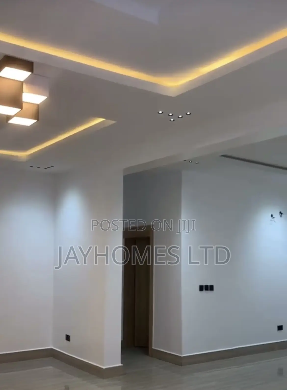 Luxury 5 Bedroom Duplex in Nta Asaba for Sale