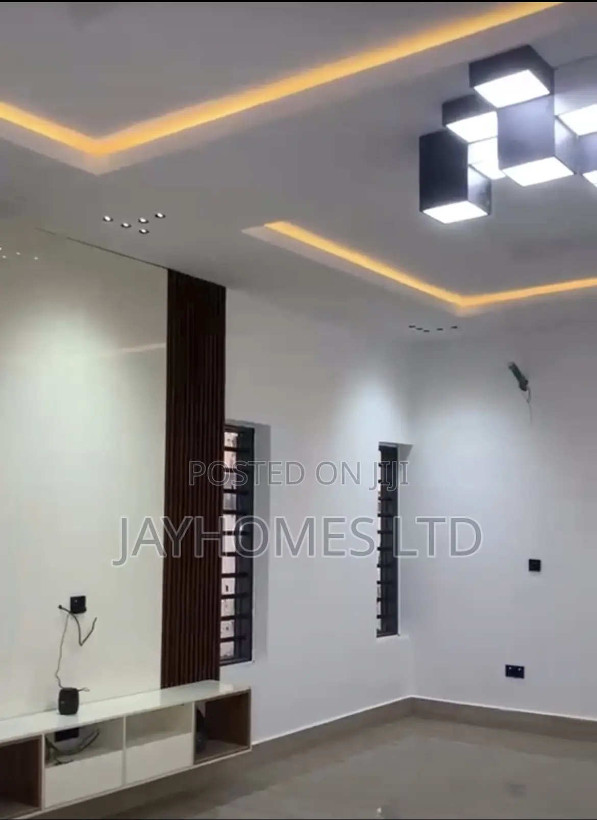 Luxury 5 Bedroom Duplex in Nta Asaba for Sale