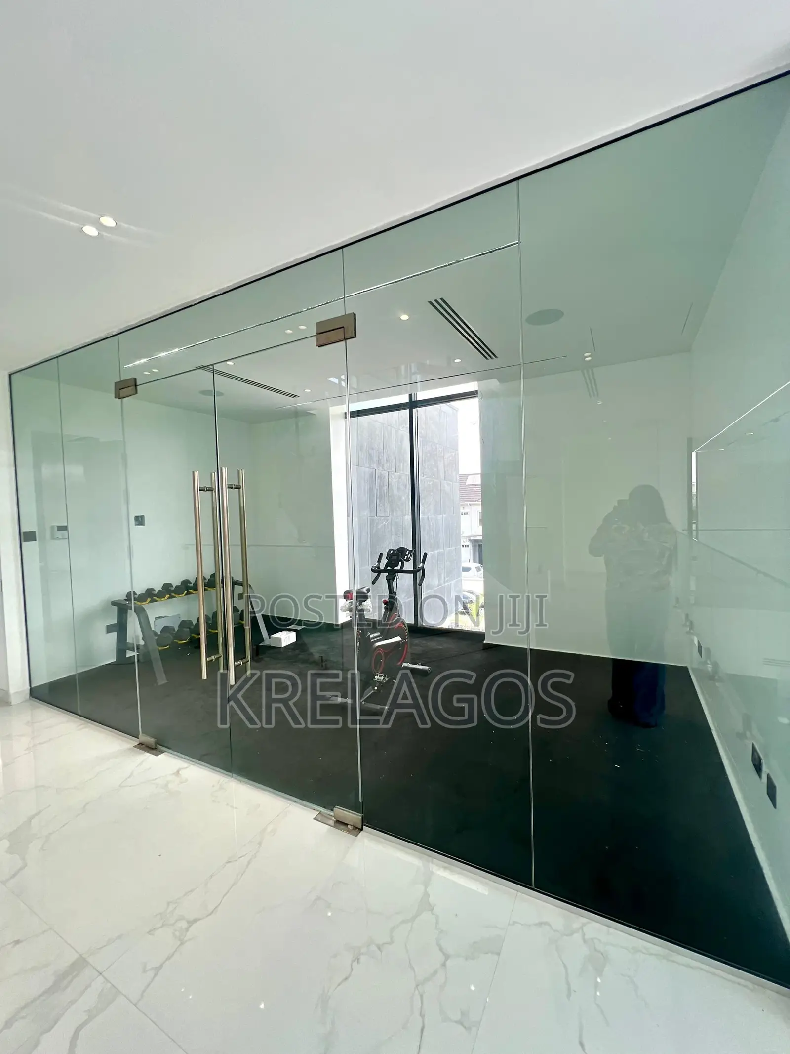 5bdrm Duplex in Osapa london for sale