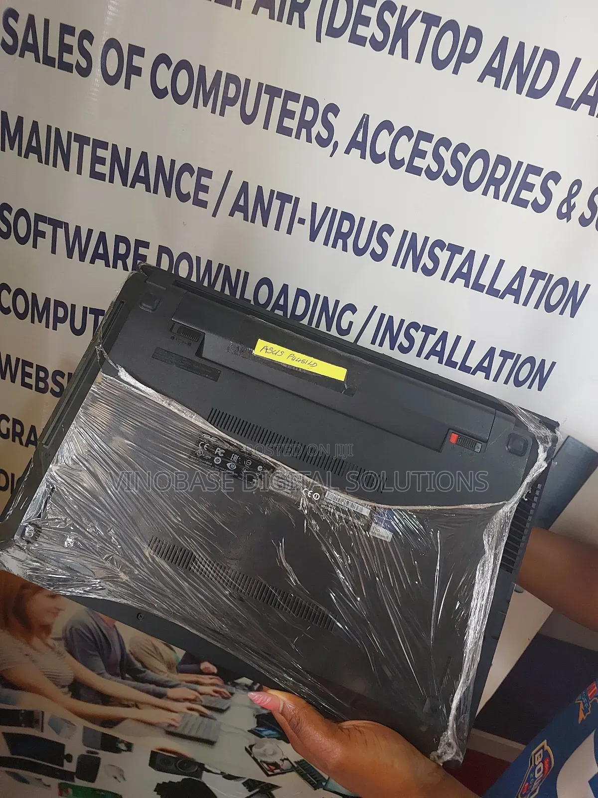 Laptop Asus PU451LD 8GB Intel Core I5 HDD+SSD 320GB