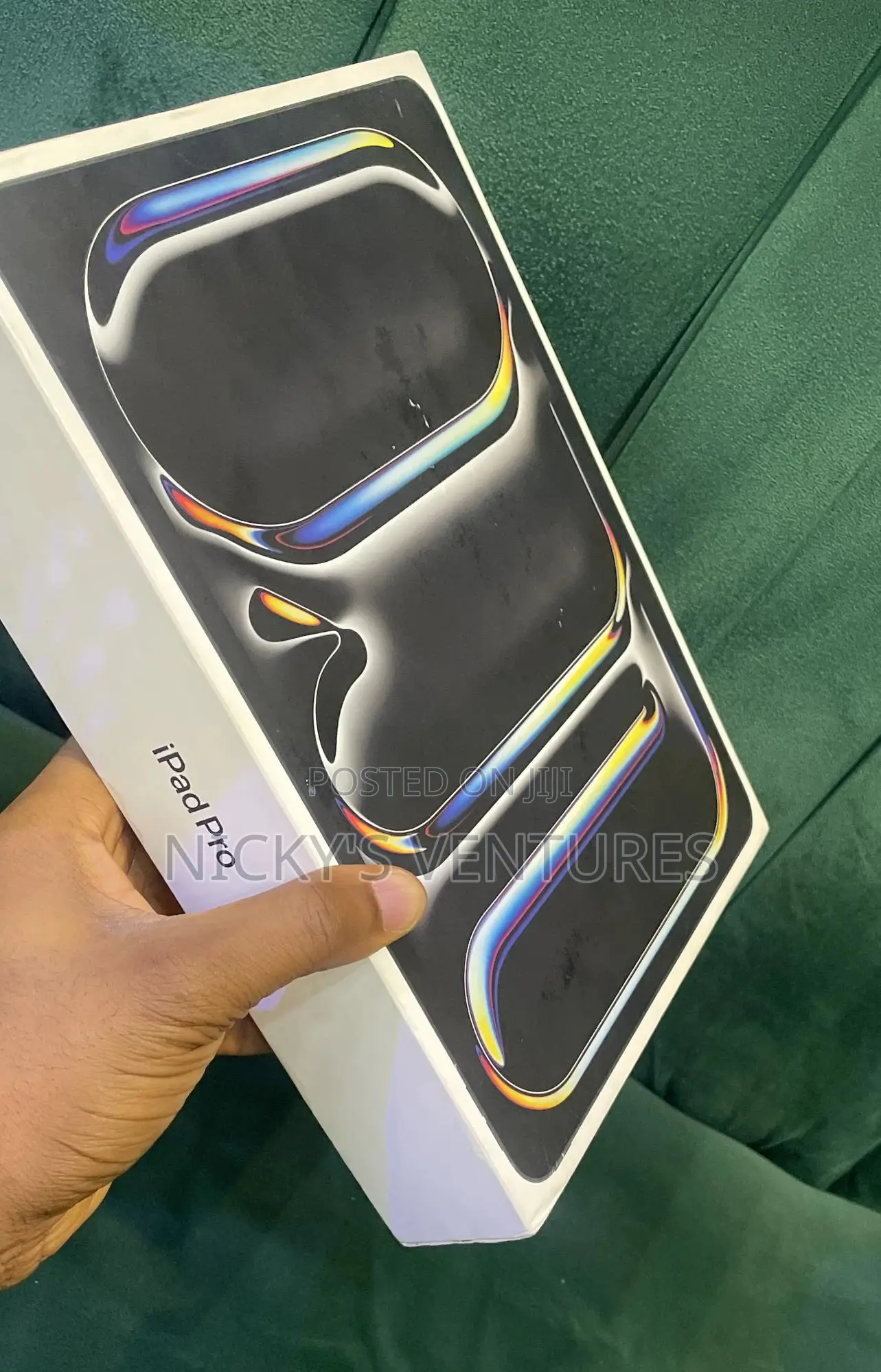 New Apple iPad Pro 13 (2024) 256 GB Black