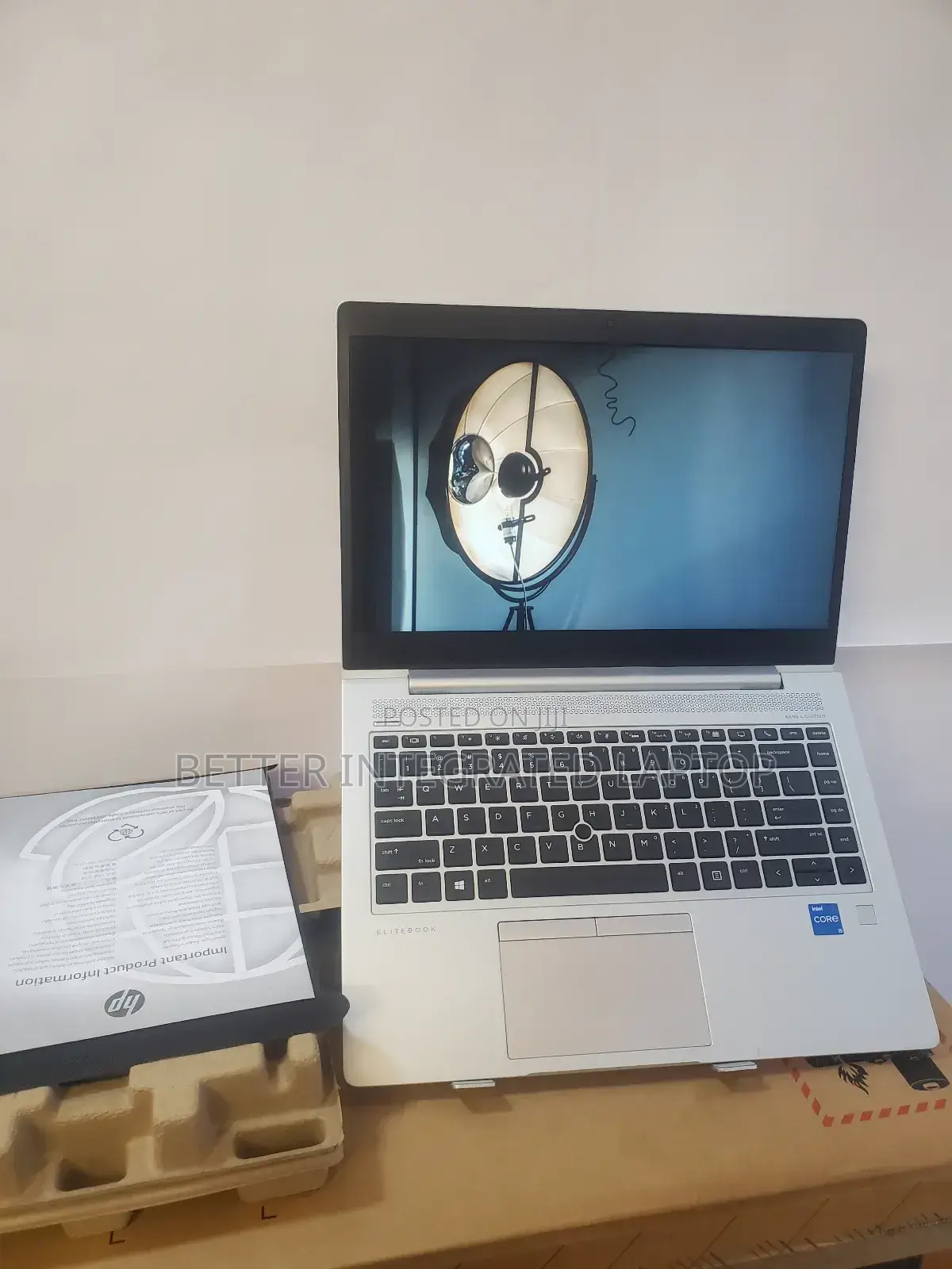 New Laptop HP EliteBook 8730W 8GB Intel Core i5 SSD 512GB