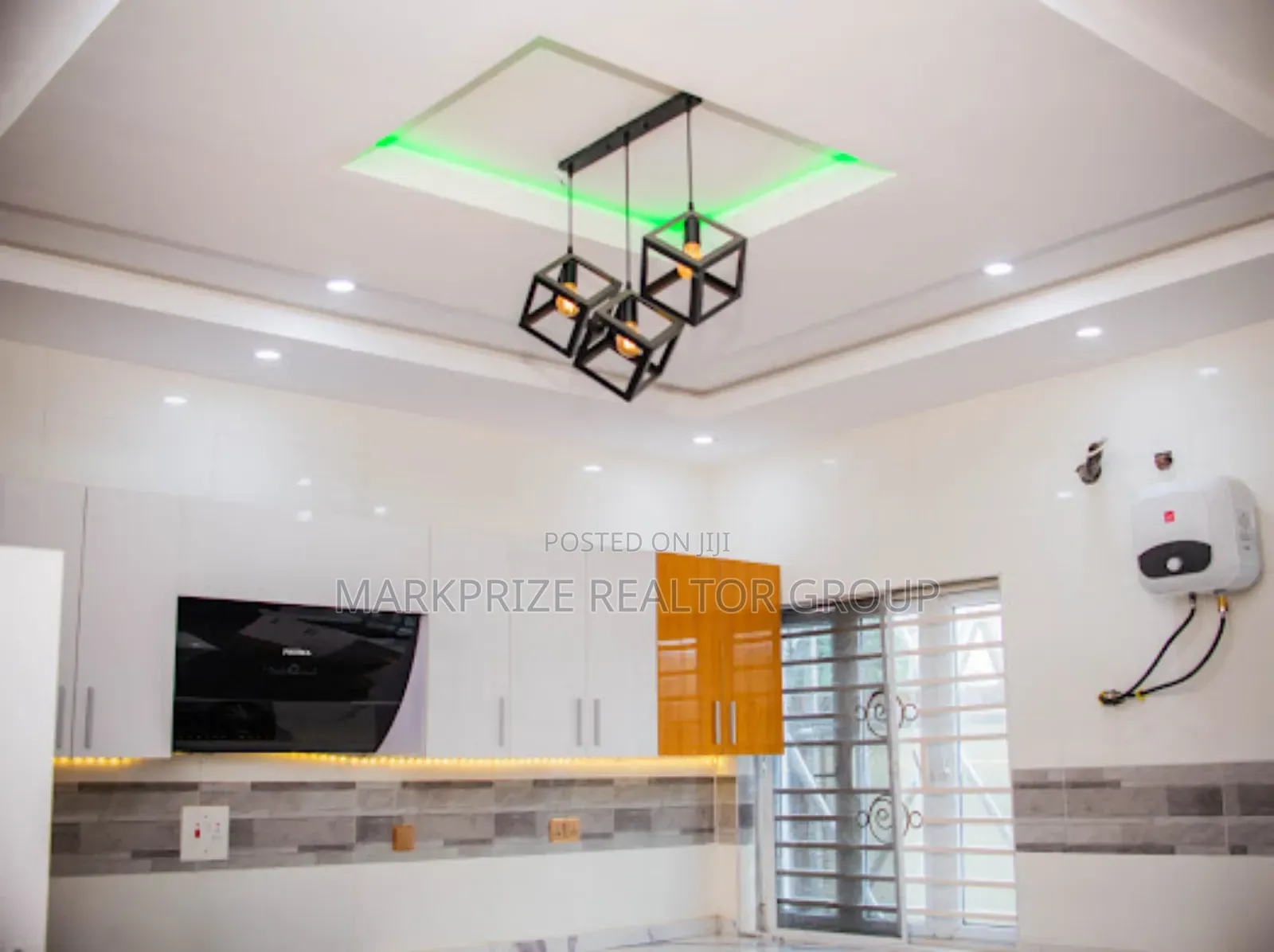 2bdrm Apartment in Lekki Scheme 2 for sale