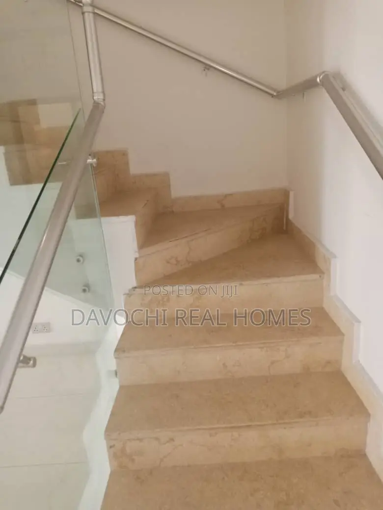 4bdrm Penthouse in Banana Island for rent
