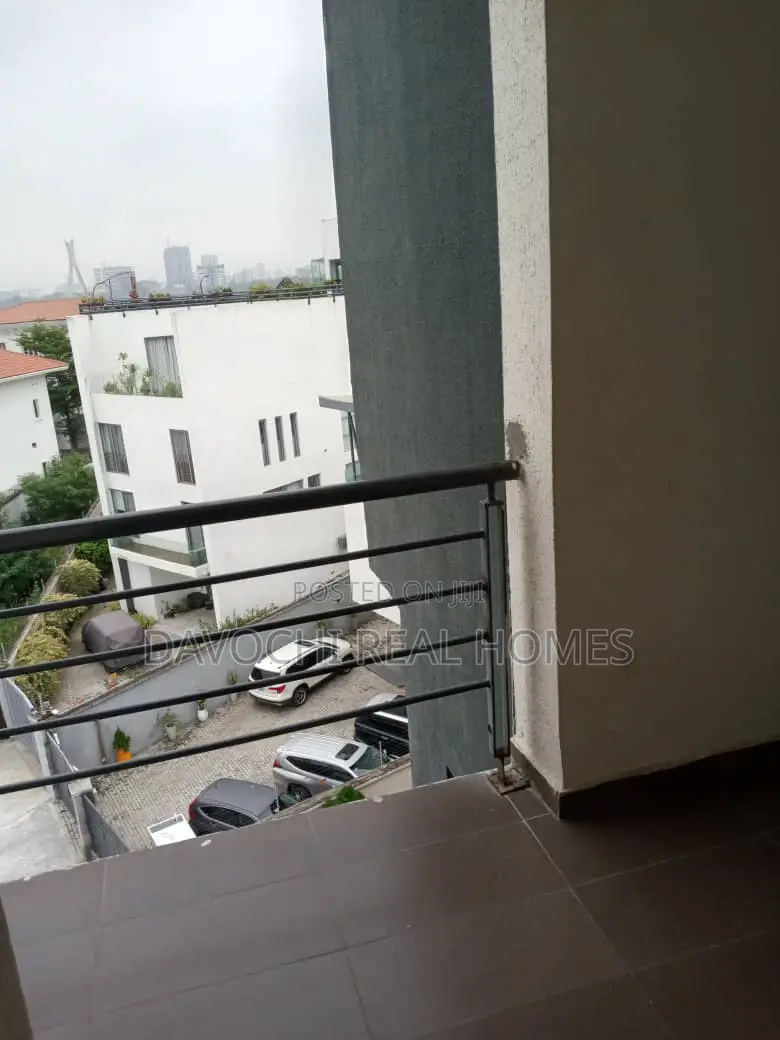 4bdrm Penthouse in Banana Island for rent