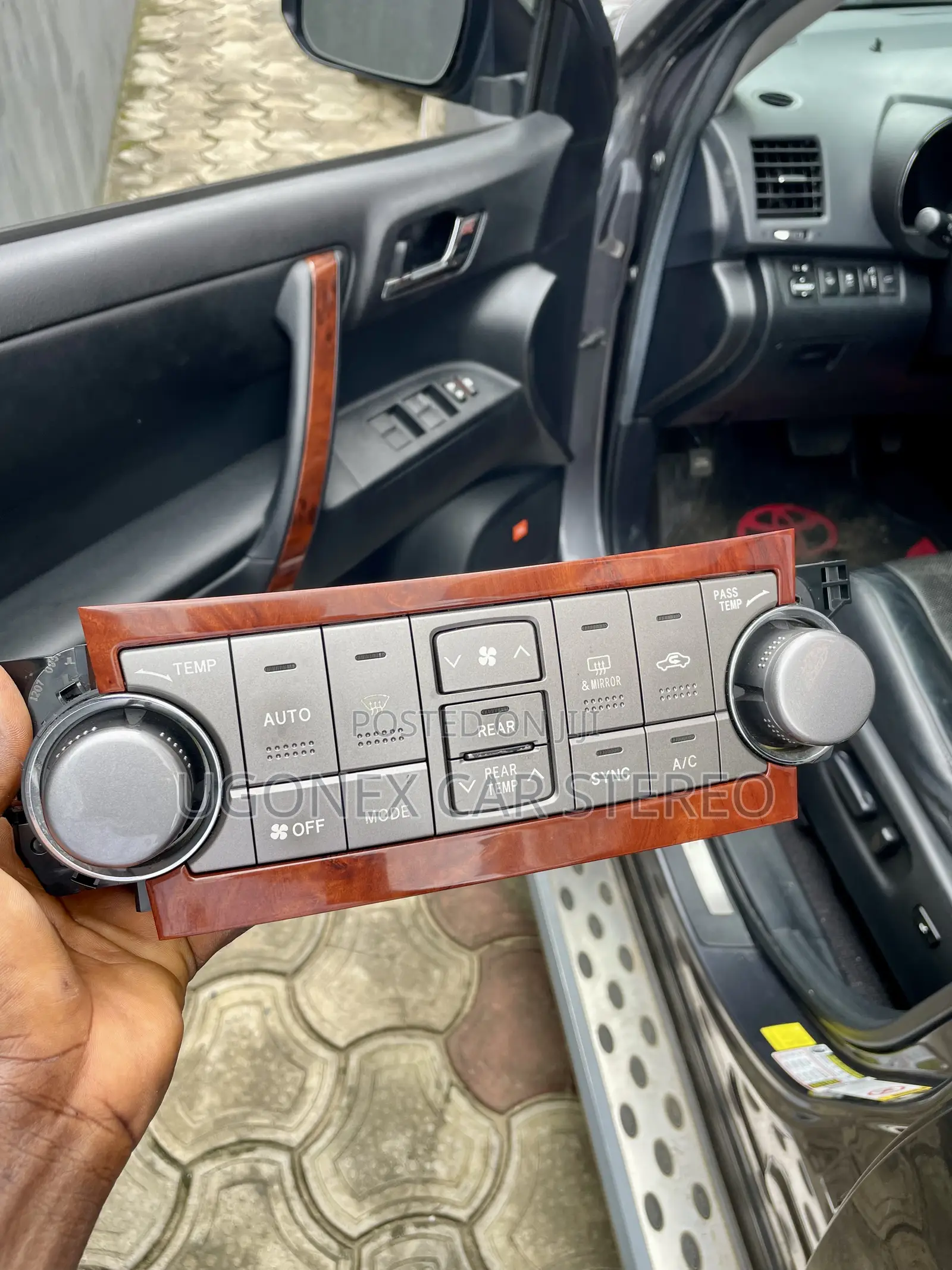 2008-13 Toyota Highlander Factory a/C Control Unit