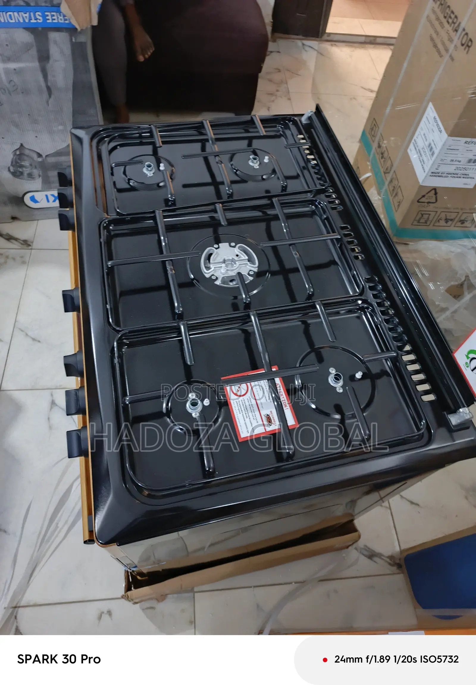Efficient 5-burner Cooker With Oven – Easy To Clean