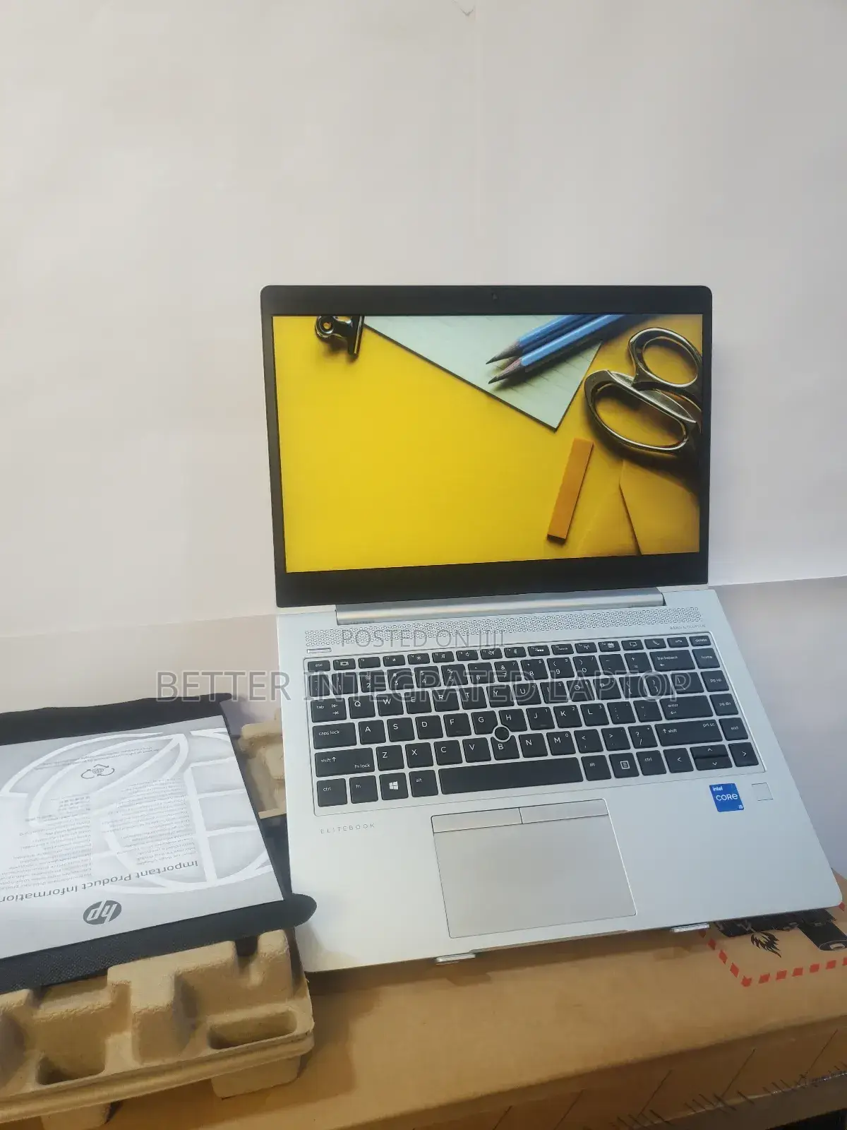 New Laptop HP EliteBook 8760W 12GB Intel Core I5 SSD 256GB