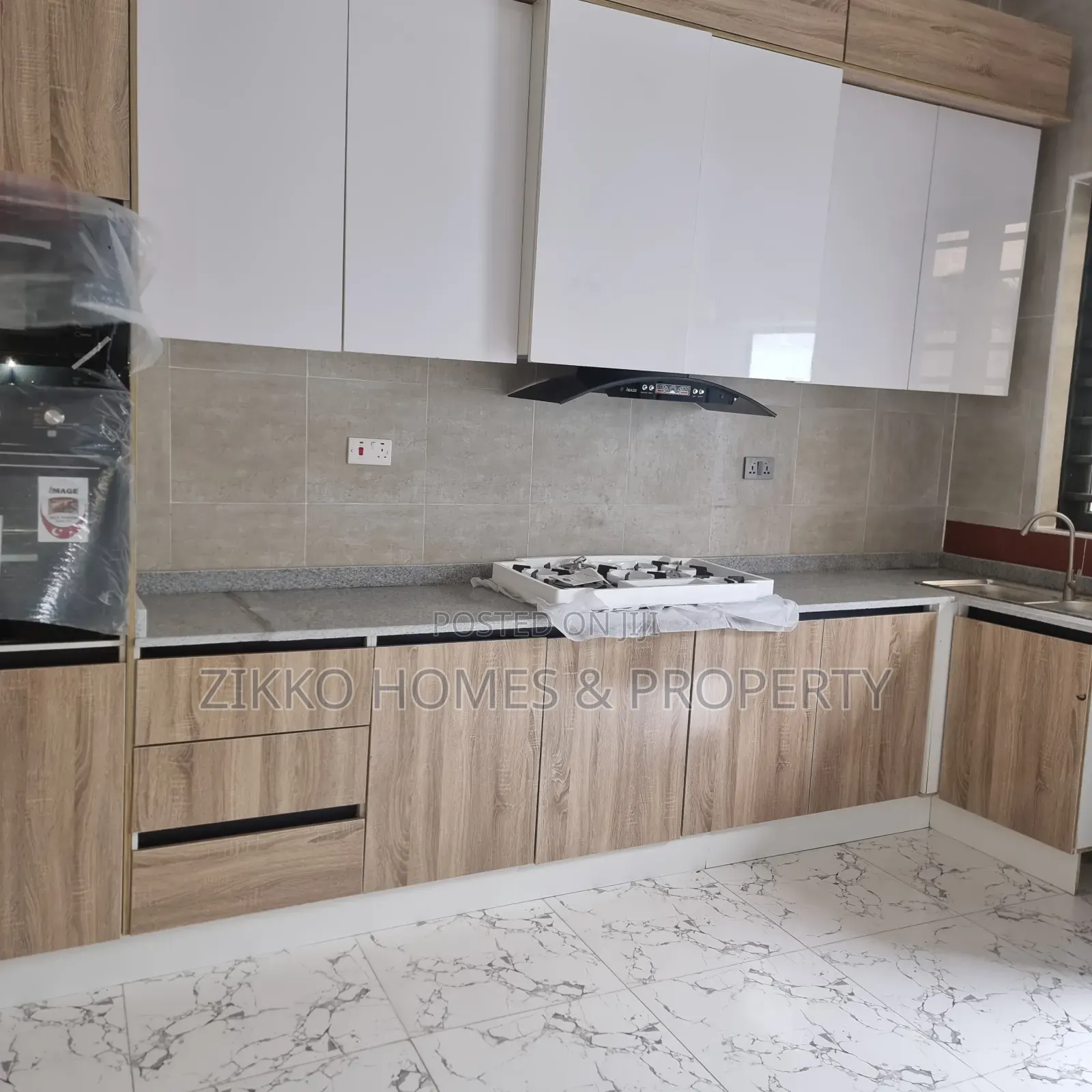 4bdrm Townhouse/Terrace in Ajah for sale
