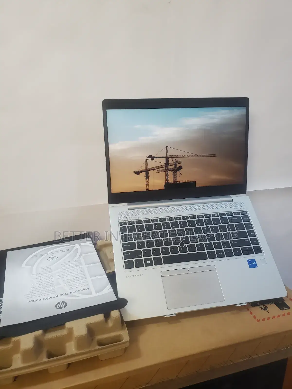 New Laptop HP EliteBook 8760W 8GB Intel Core i5 SSD 512GB