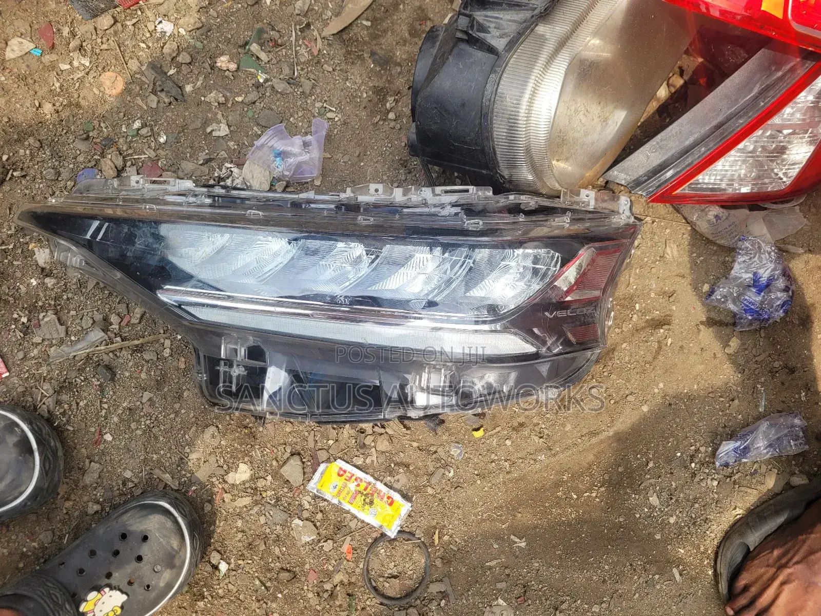 Headlight Toyota Avanza 2020