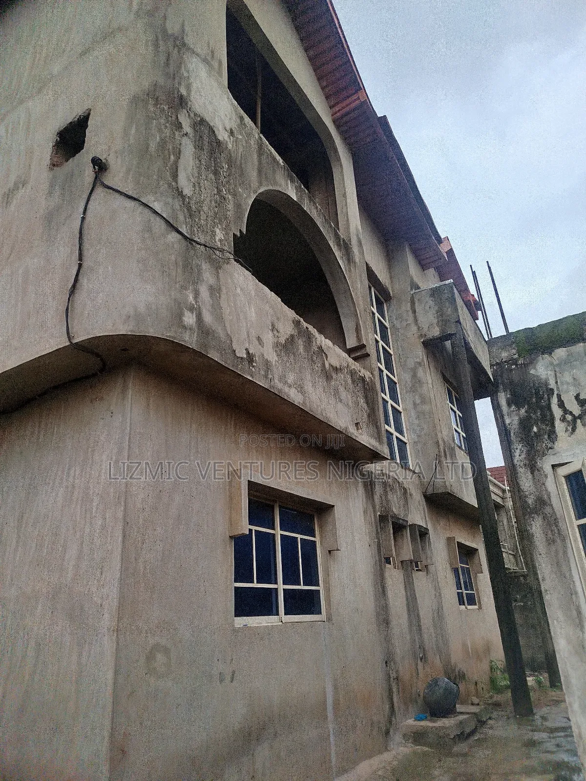 4bdrm Block of Flats in Manna Cola Estate, Ajegunle for sale