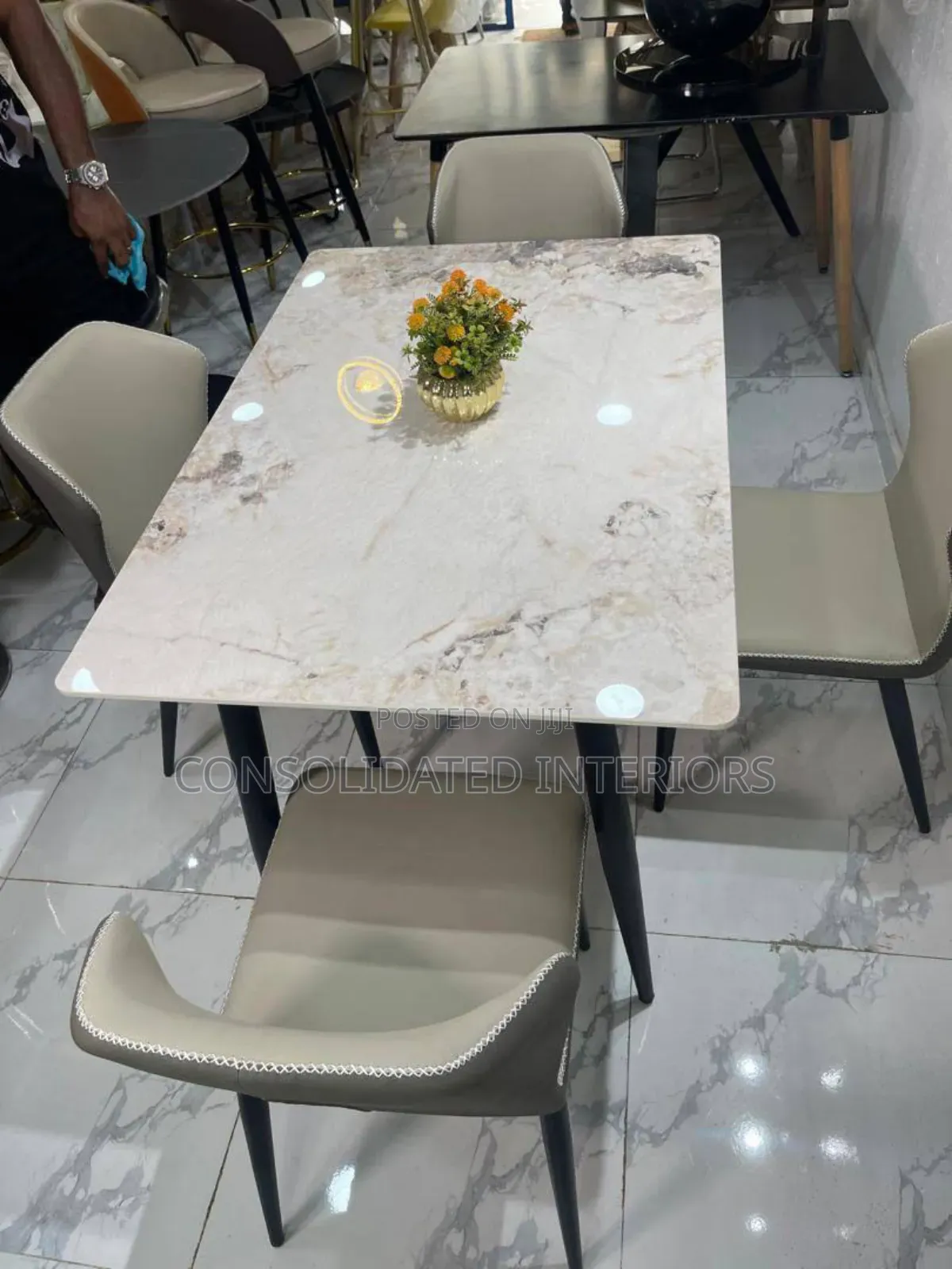 Top Class Modern Dining Set