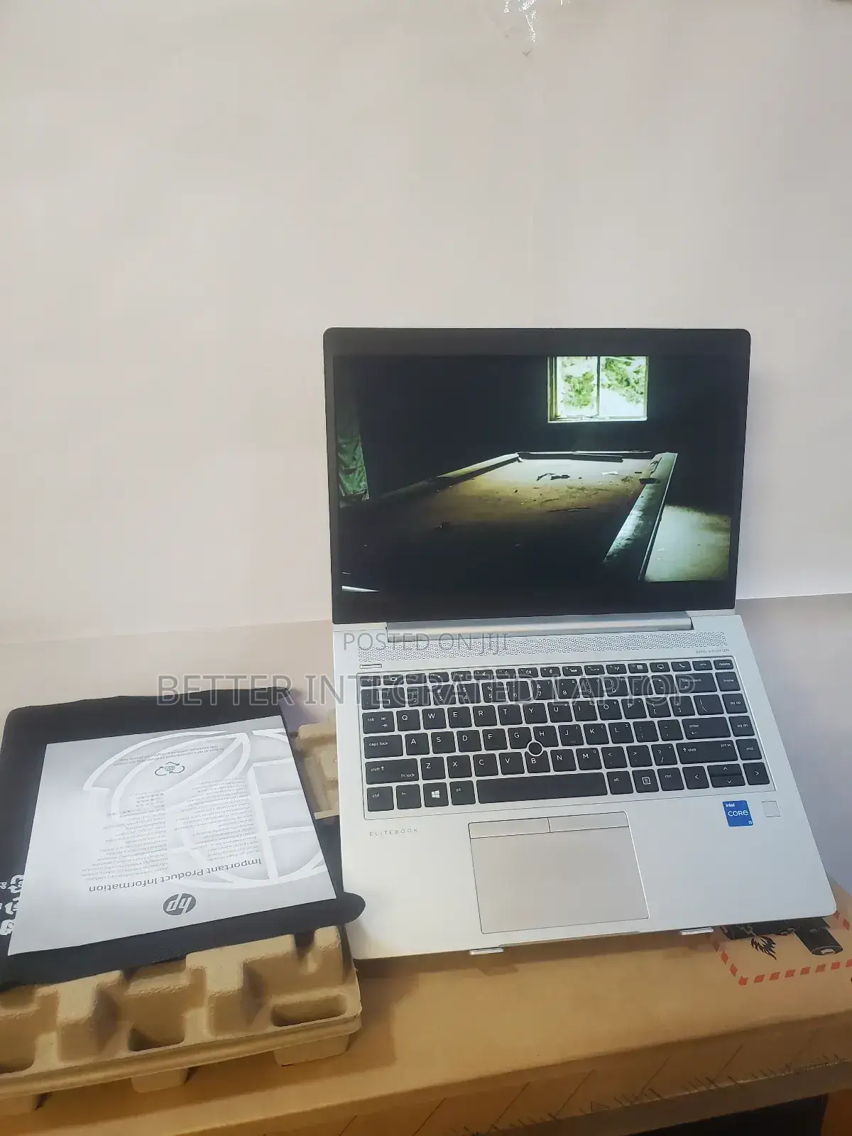 New Laptop HP EliteBook 8770W 12GB Intel Core I5 SSD 512GB