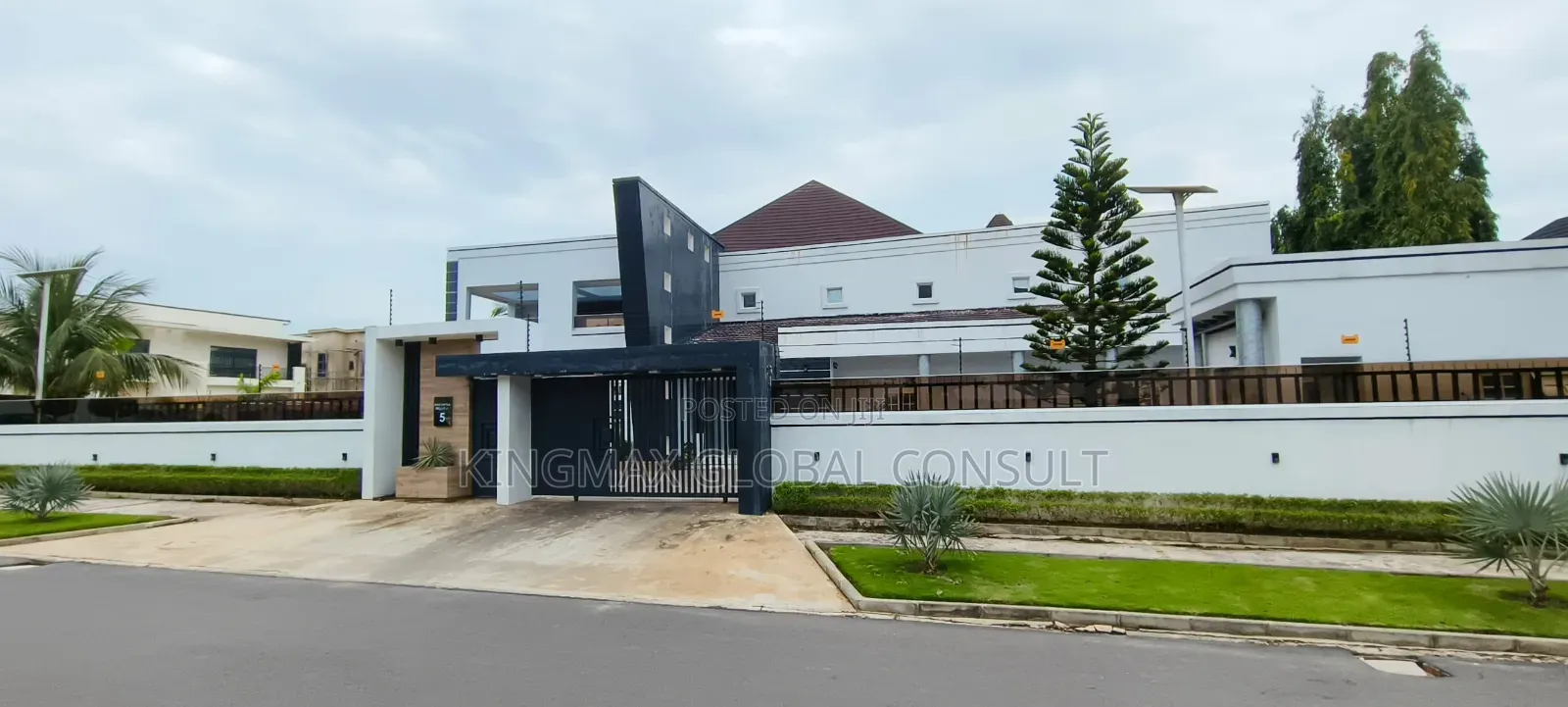Furnished 7bdrm Duplex in Guzape District for sale
