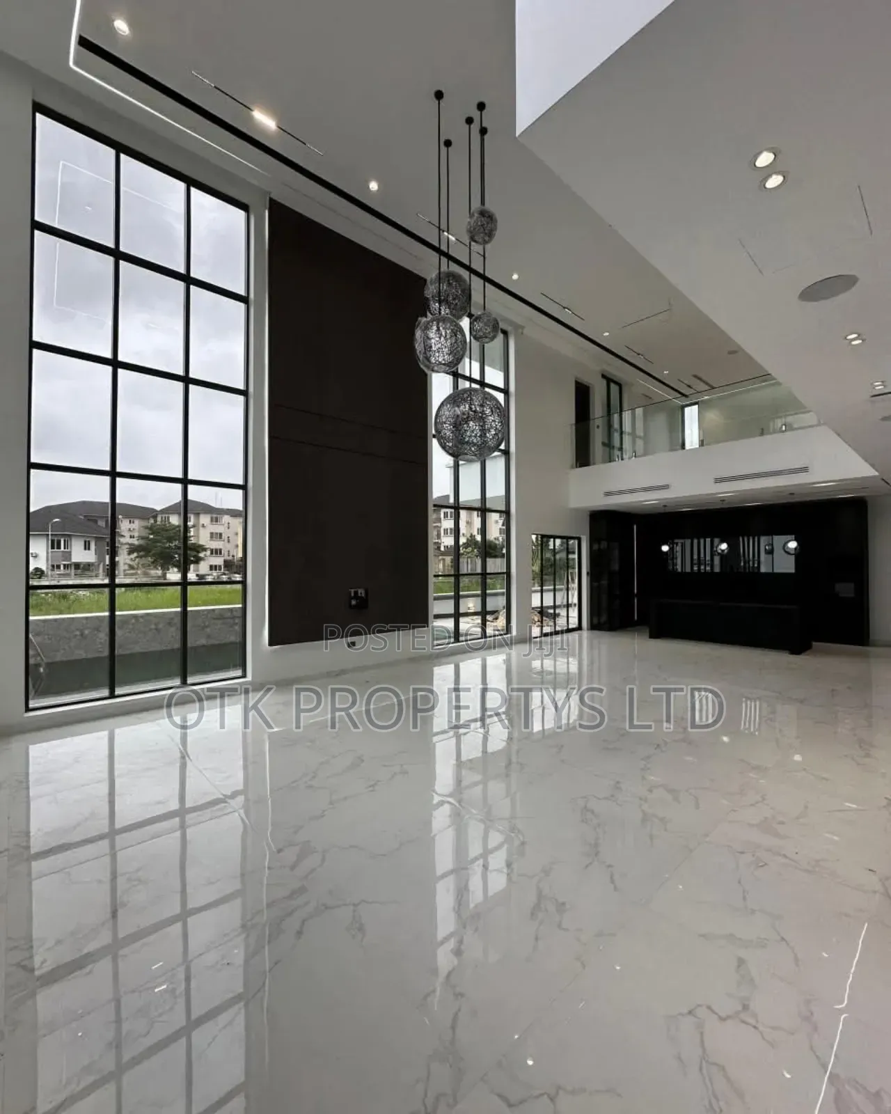 5bdrm Duplex in Osapa London Lekki for sale