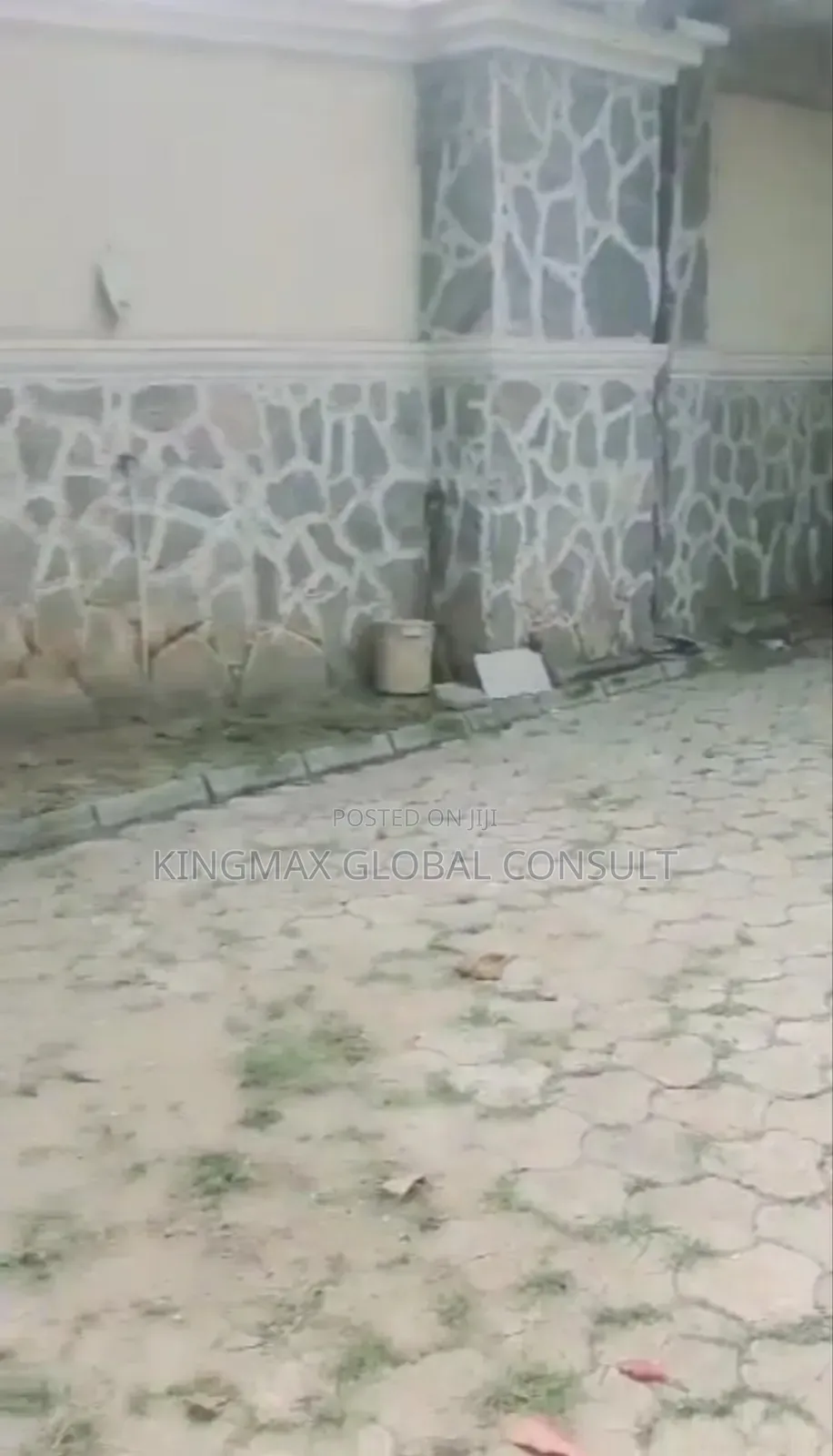 5bdrm Bungalow in Wuse2 Abuja for sale