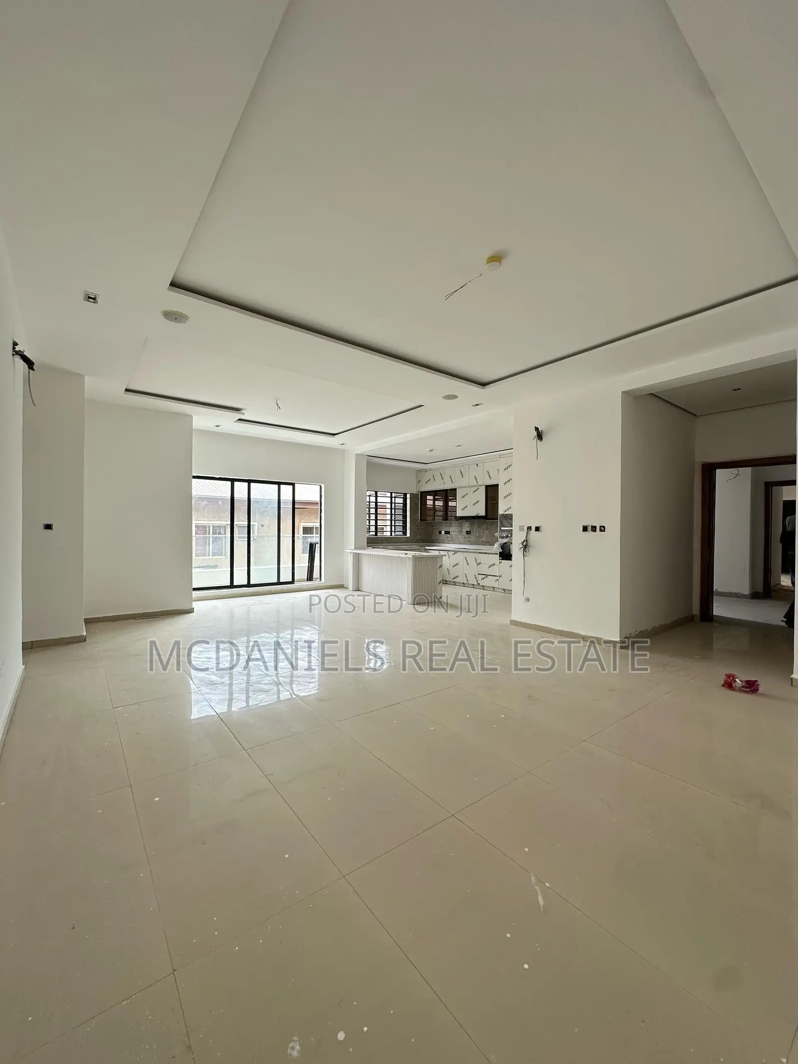Furnished 3bdrm Apartment in Lekki Phase 1 for sale