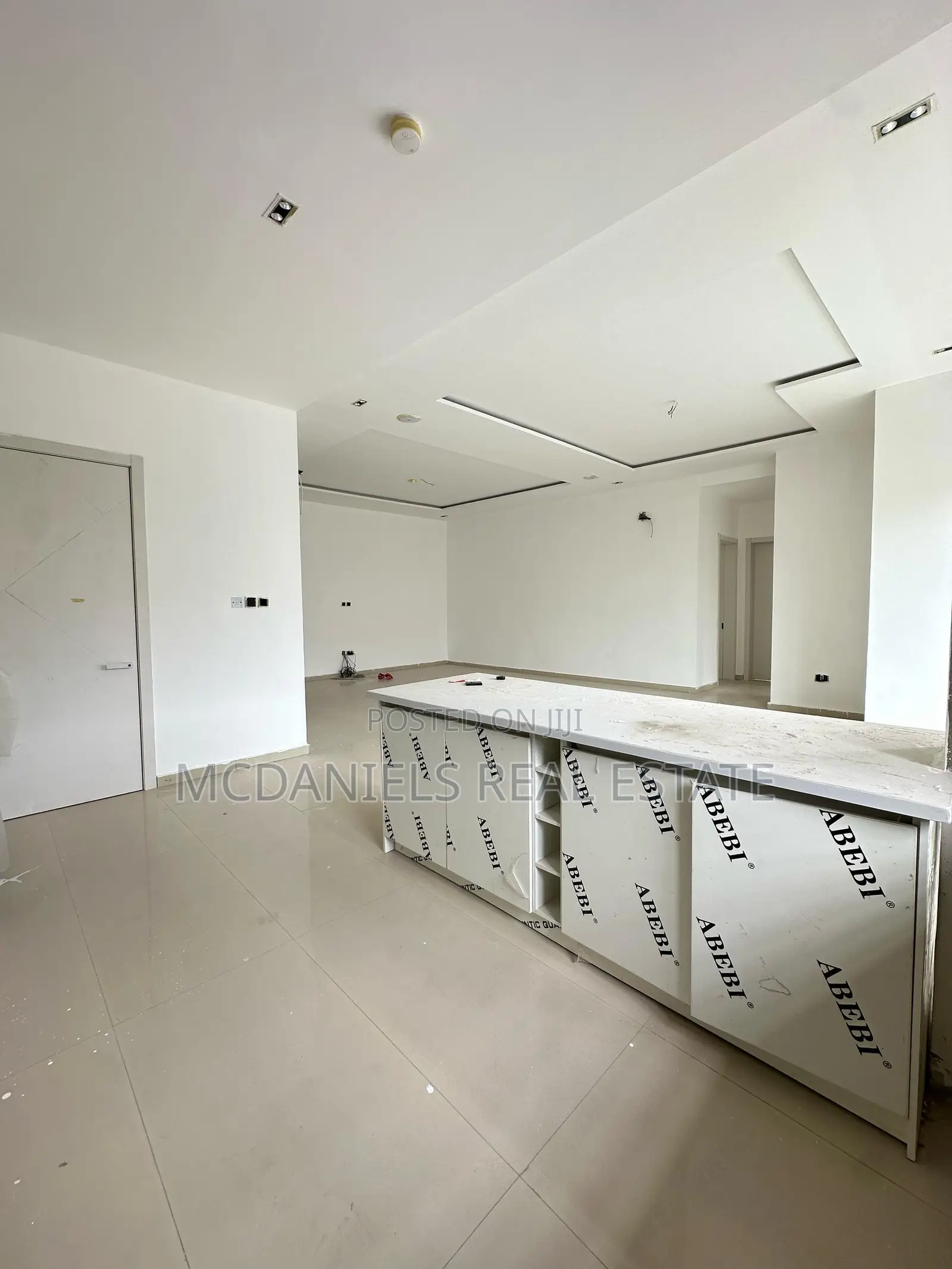 Furnished 3bdrm Apartment in Lekki Phase 1 for sale