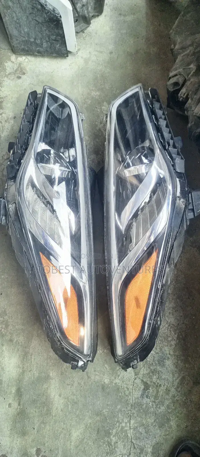 Hyundai Sonata 2015-16 Headlight Set