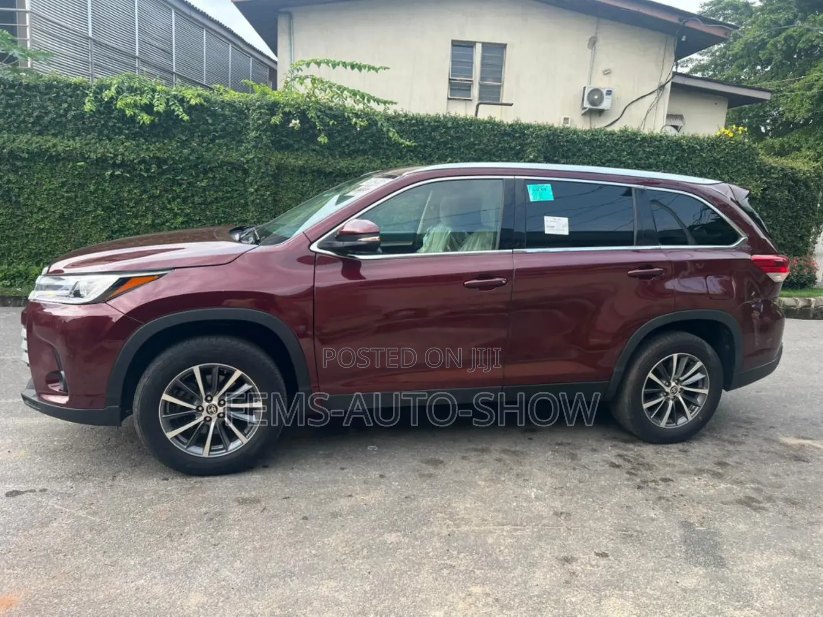 Toyota Highlander XLE 2019 Burgundy