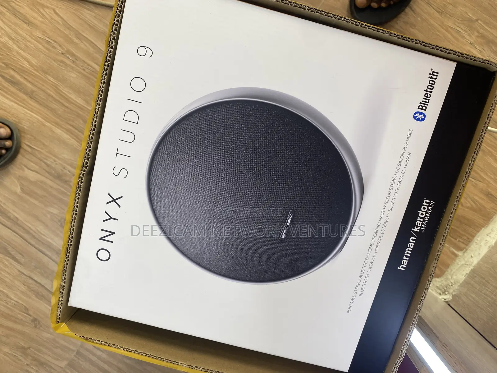 Onyx Studio 9