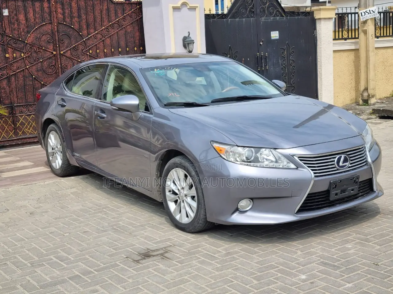 Lexus ES 2013 Gray