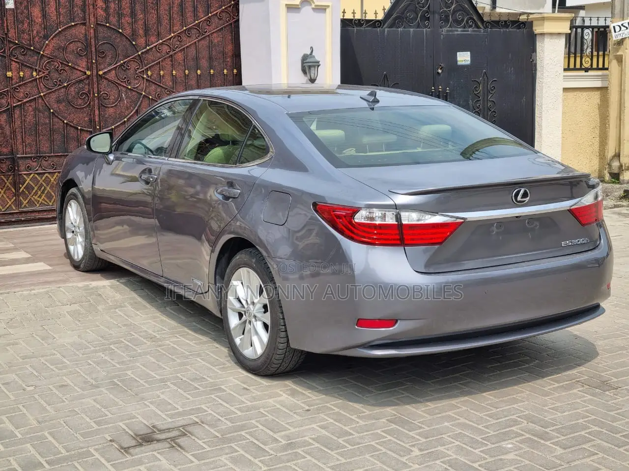 Lexus ES 2013 Gray