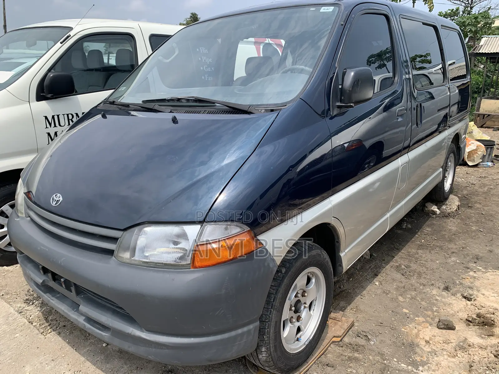 Toyota Grand HiAce 2005 Blue