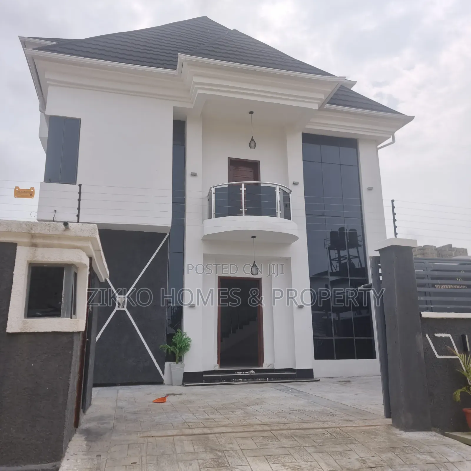 5bdrm Duplex in Ajah for sale