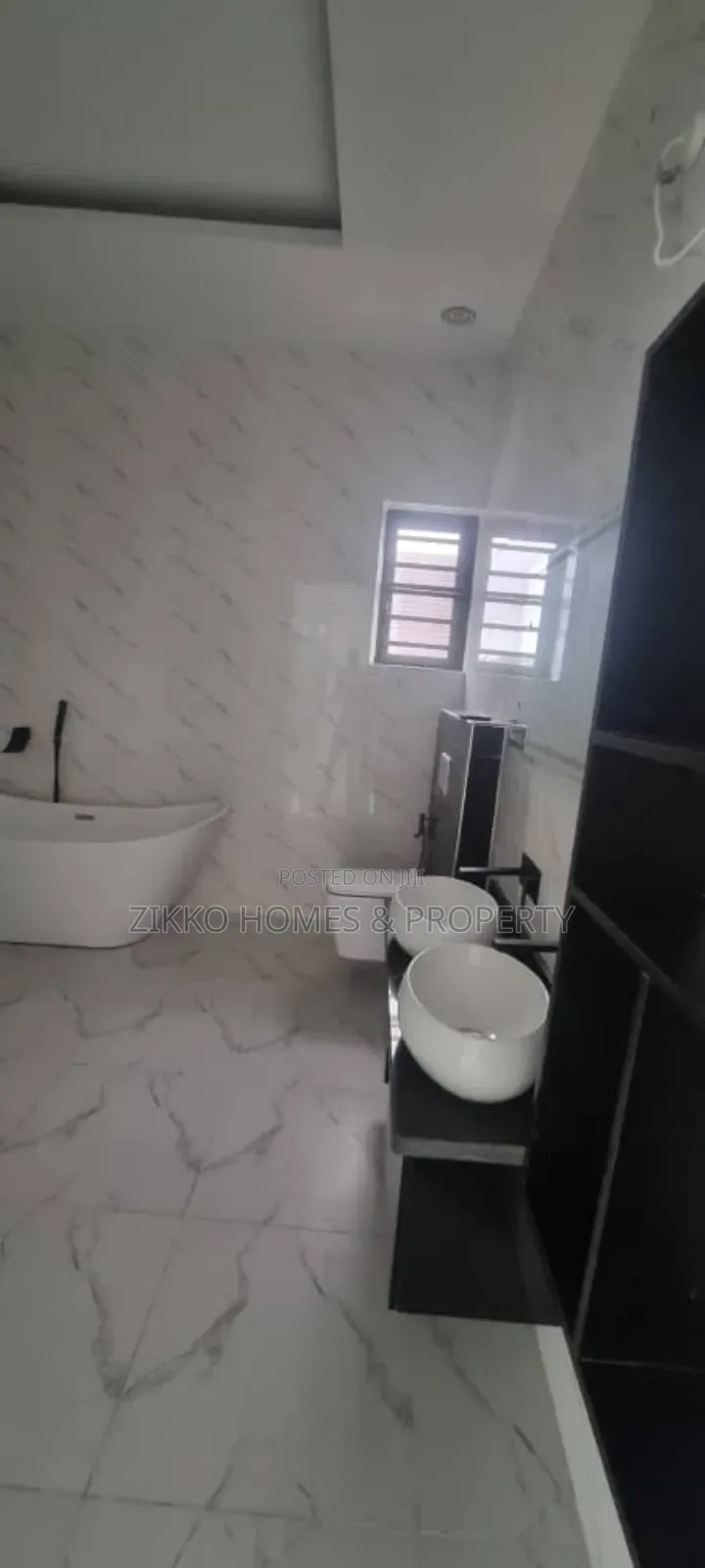 5bdrm Duplex in Ajah for sale