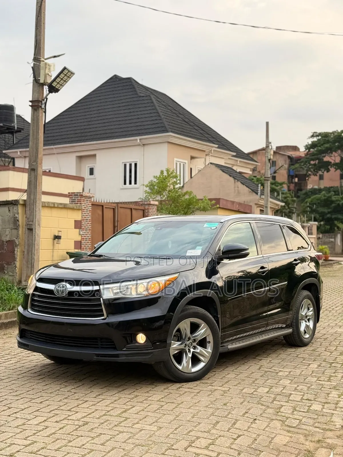 Toyota Highlander Limited Platinum V6 4x2 (3.5L 6cyl 6A) 2016 Black