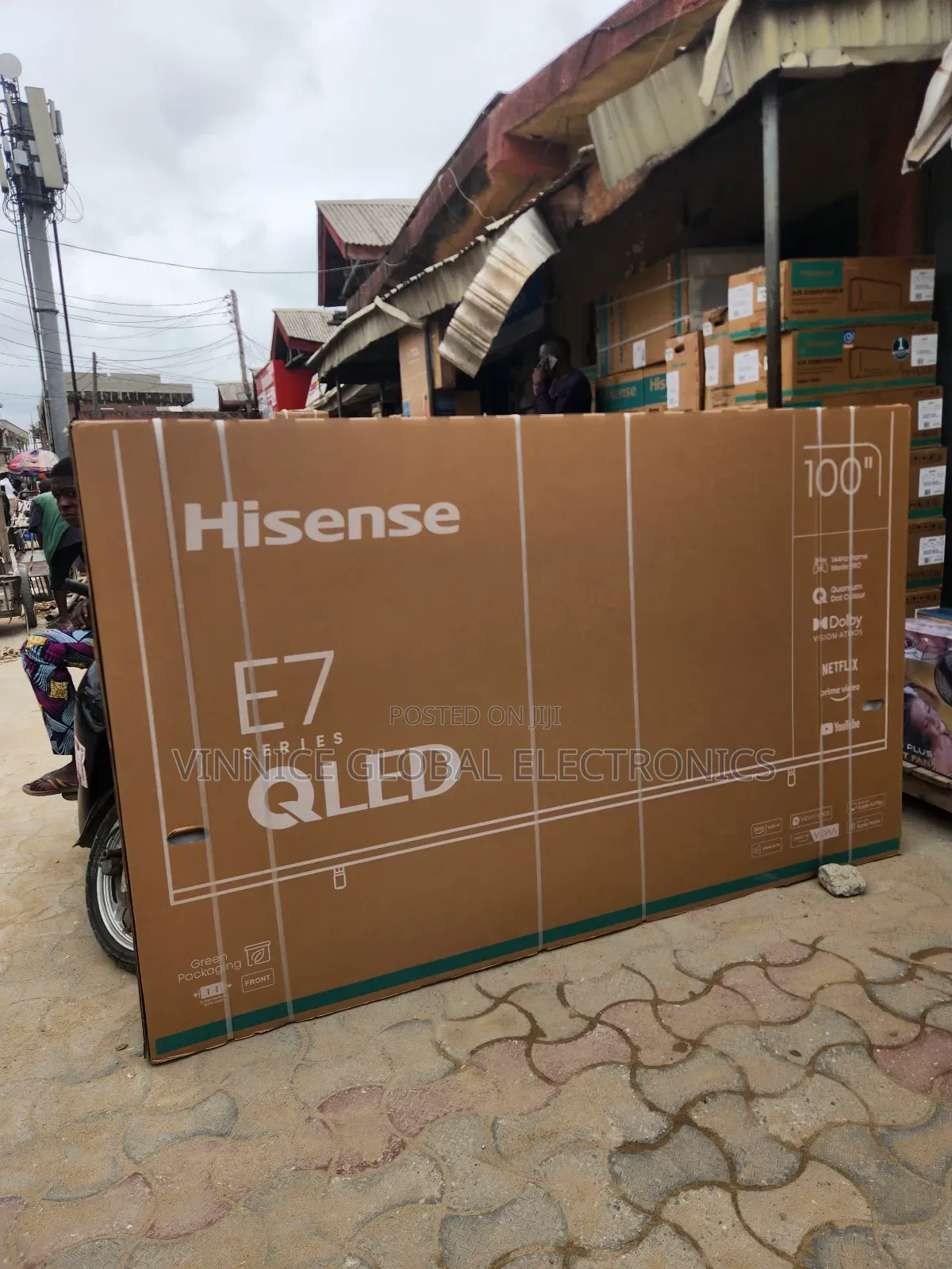 100inches Hisense E7 Gled Smart Television